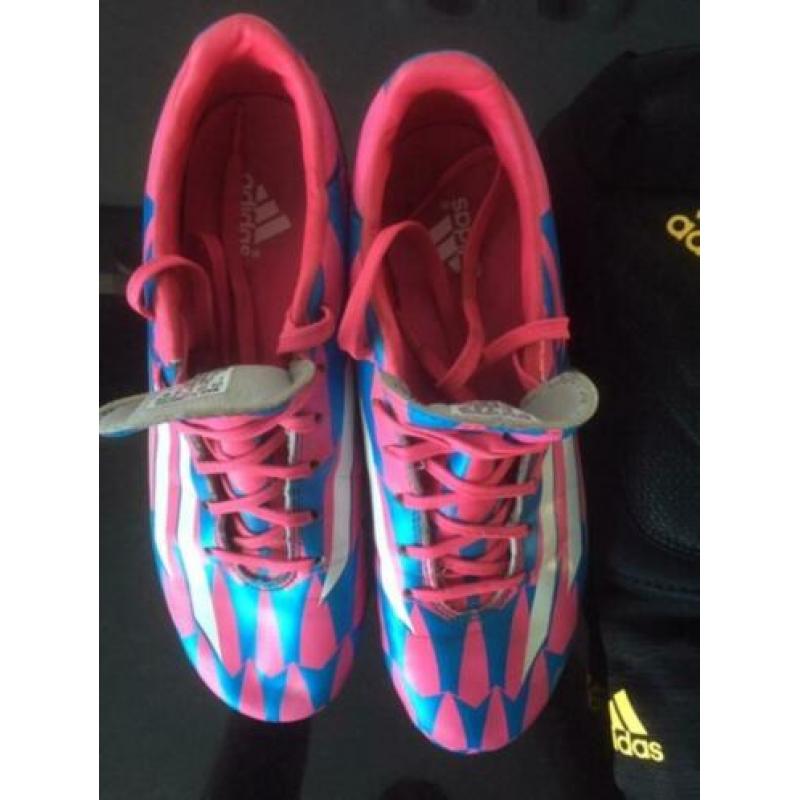 Voetbalschoenen + scheen- enkelbeschermers - Adidas