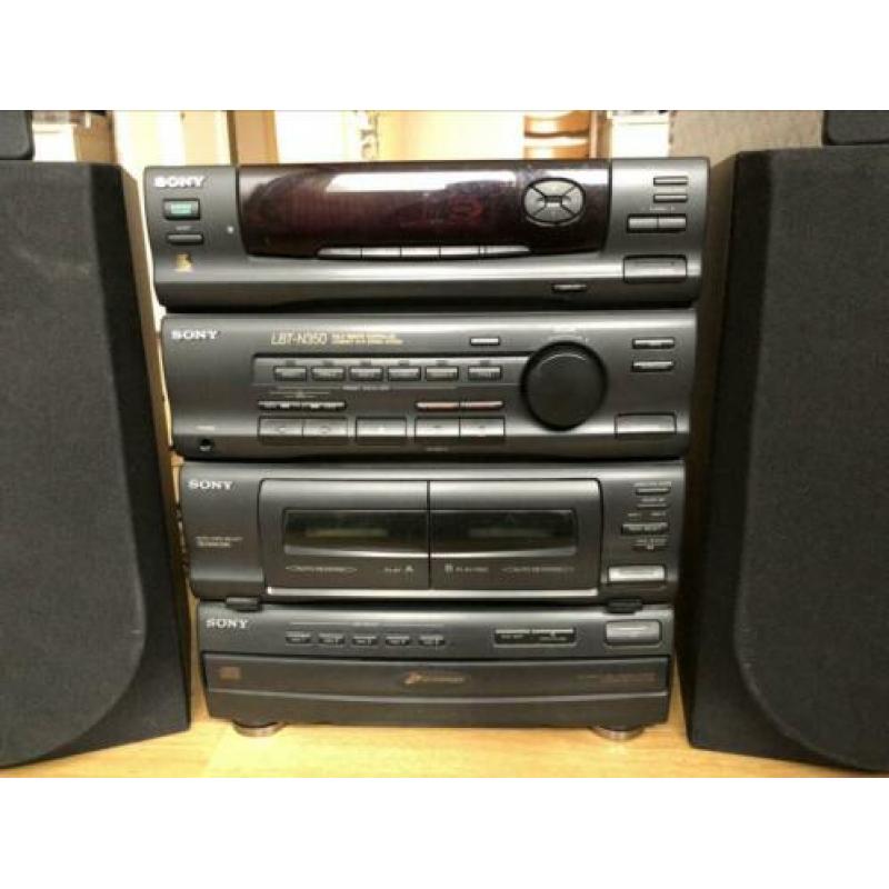 Te koop Sony stereo set.