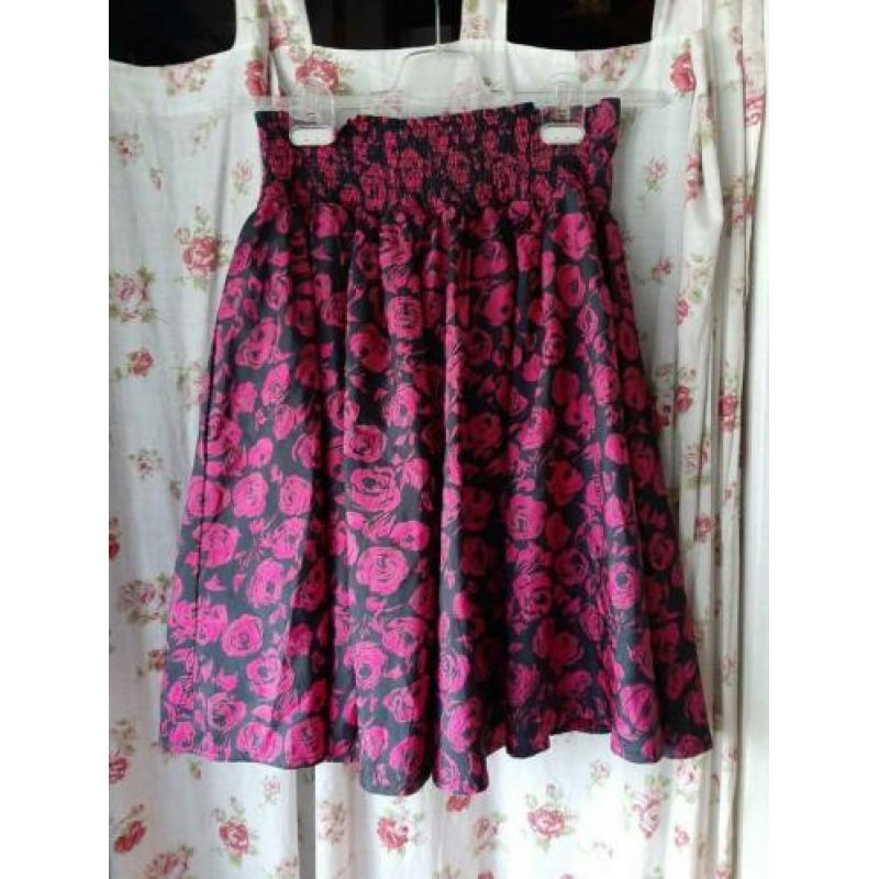 Rok petticoat Mexx maat M 40 bloemen rozen zwart roze paars