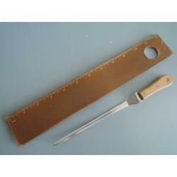 Vintage briefopener met centimeter vermelding