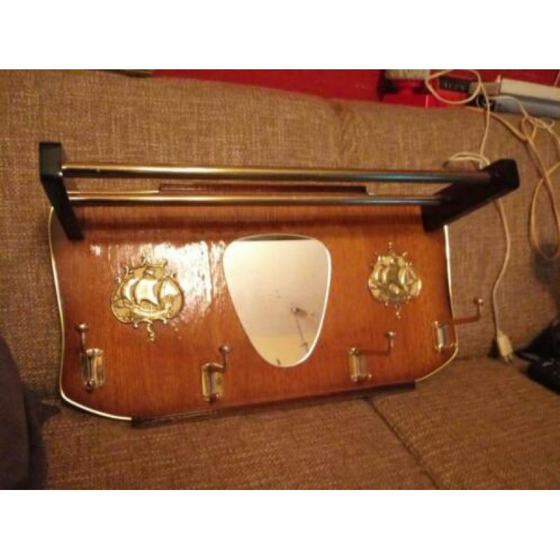Vintage kapstok mes messing details.jaren 50-60.