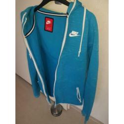 Nike tech fleece. nieuwe en unieke kleur.