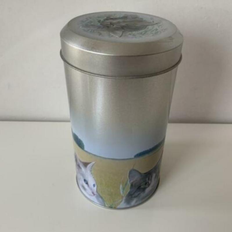 Blik met katten / kattenkoppen (25 cm hoog)