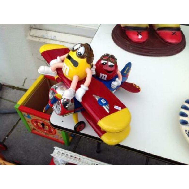 Ontzettend leuke display van M & M