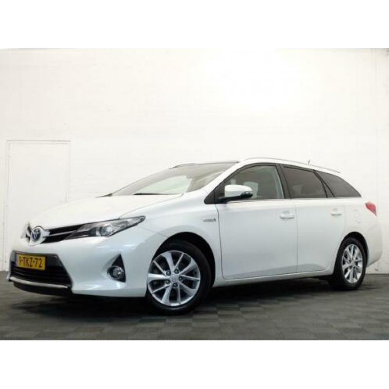 Toyota Auris Touring Sports 1.8 HYBRID EXECUTIVE Aut, Panoda