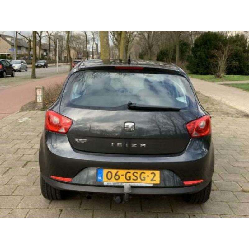 Seat Ibiza 1.6 77KW 5DRS 2008 Grijs