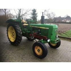 John Deere 2130. Stuurbekrachtiging gratis voorlader