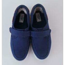 Ugg's navy blauwe sneakers maat 32 schoenen bootschoenen