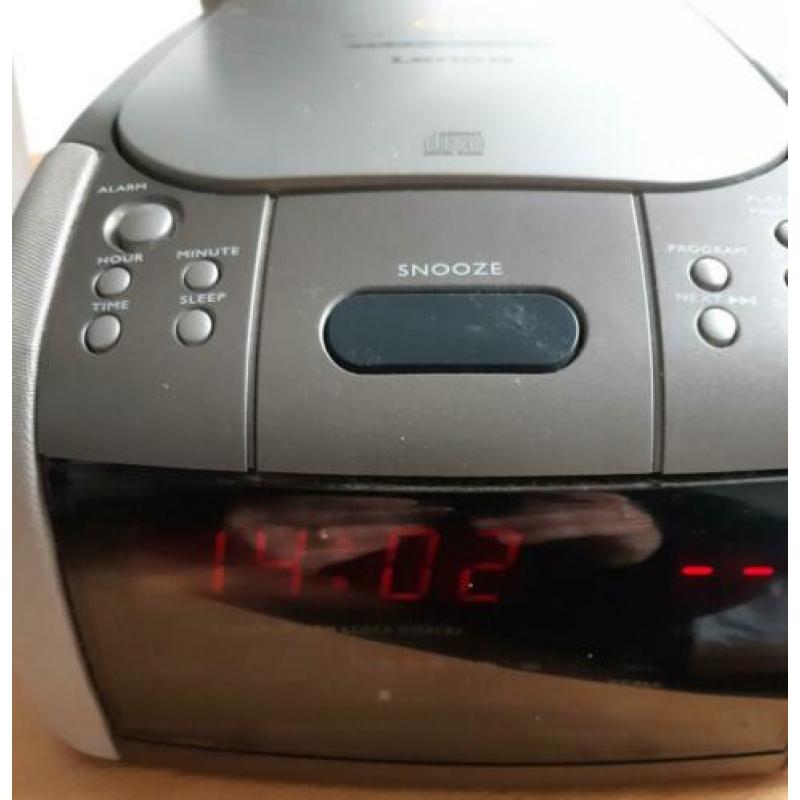 Lenco wekkerradio met CD functie