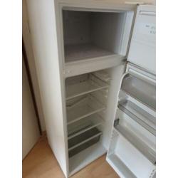 Nette Zanussi koelkast met vriezer nu 99 euro
