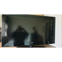 Samsung 40 inch LCD TV