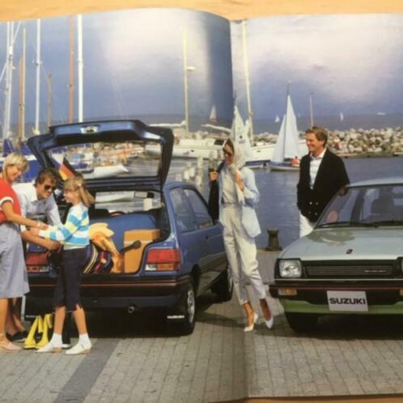 Autofolder/Brochure Suzuki SA 310 1984 16 pagina's + test