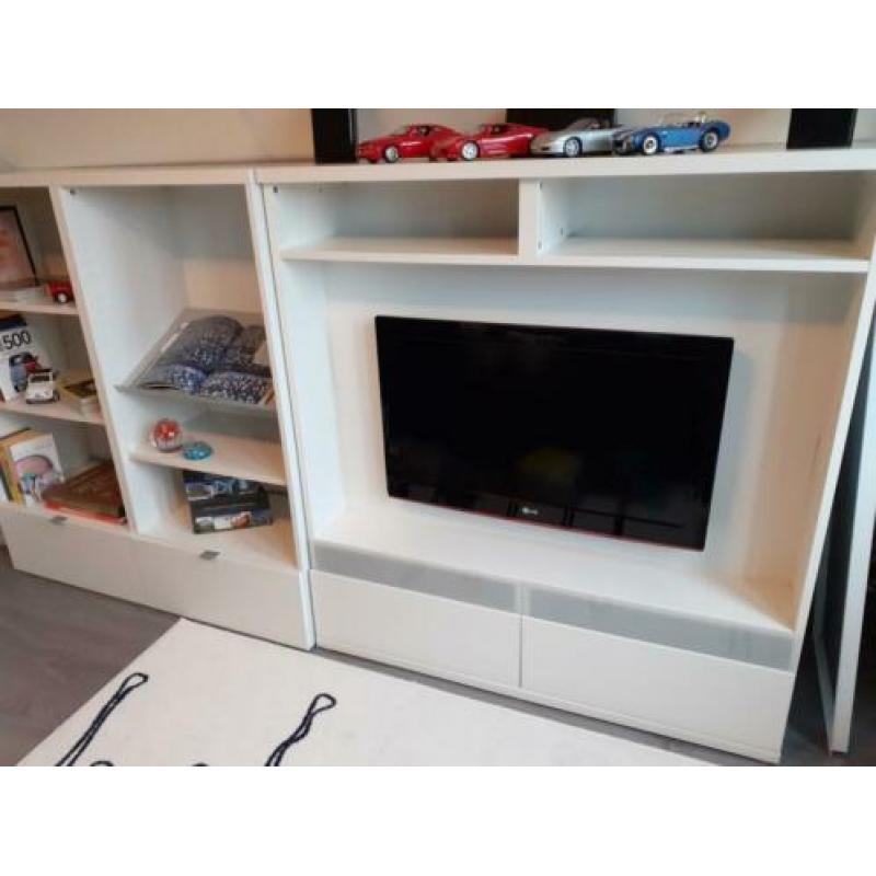 Besta tv meubel en kast