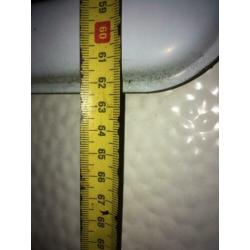 Gezocht: linker achterraam Knaus Sudwind 530