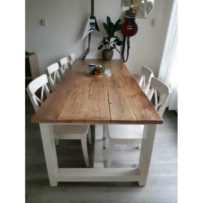 eettafel eiken, 6 stoelen + bankje /kloostertafel 8 personen