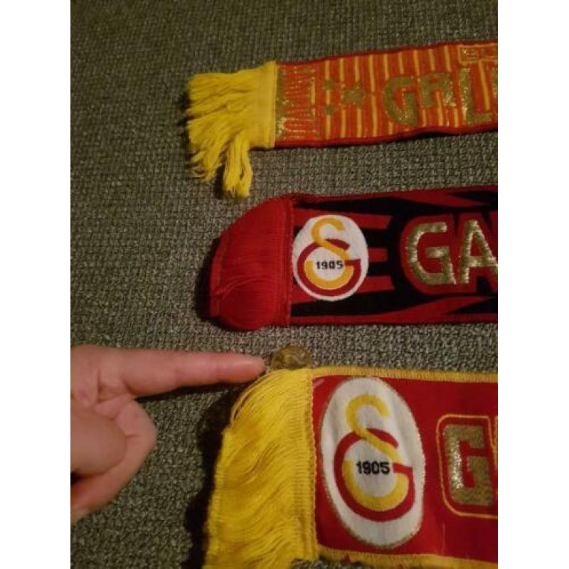 Galatasaray THSIRT + SJAAL + AUTO ACCES. orgineel en kijken?