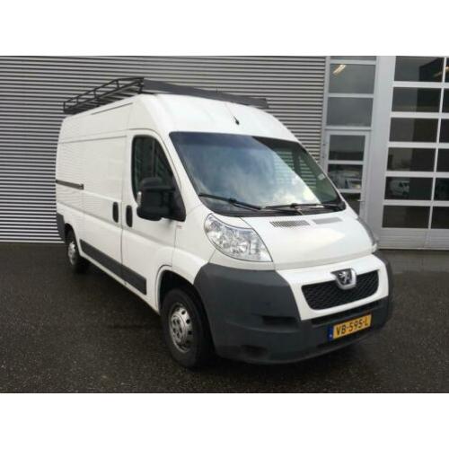 Peugeot Boxer 330 2.2 HDI 150 pk L2H2 motor loopt warm
