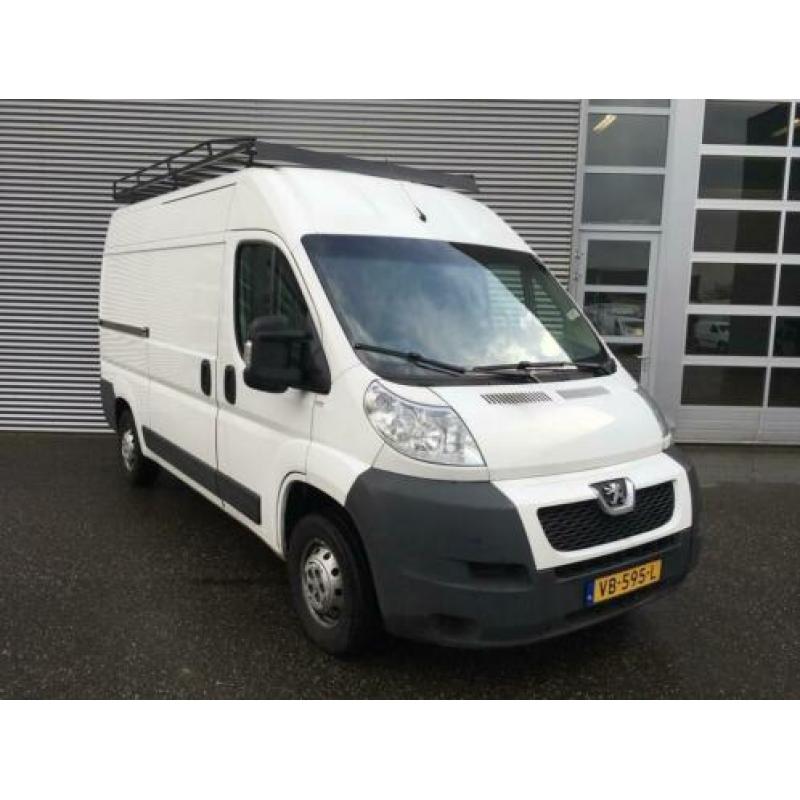 Peugeot Boxer 330 2.2 HDI 150 pk L2H2 motor loopt warm