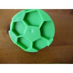 Nieuw: koekjesvormpjes: voetbal, voetbalschoen, gitaar
