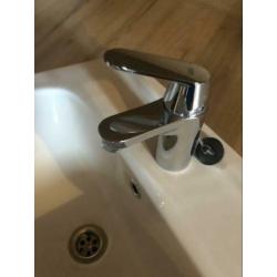 Grohe kraan en sphinx wastafel