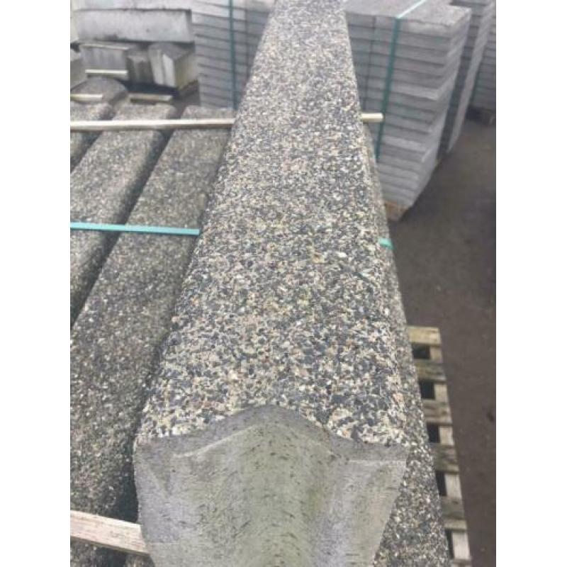 Beton banden natuurlijke uitstraling opsluiting bestrating