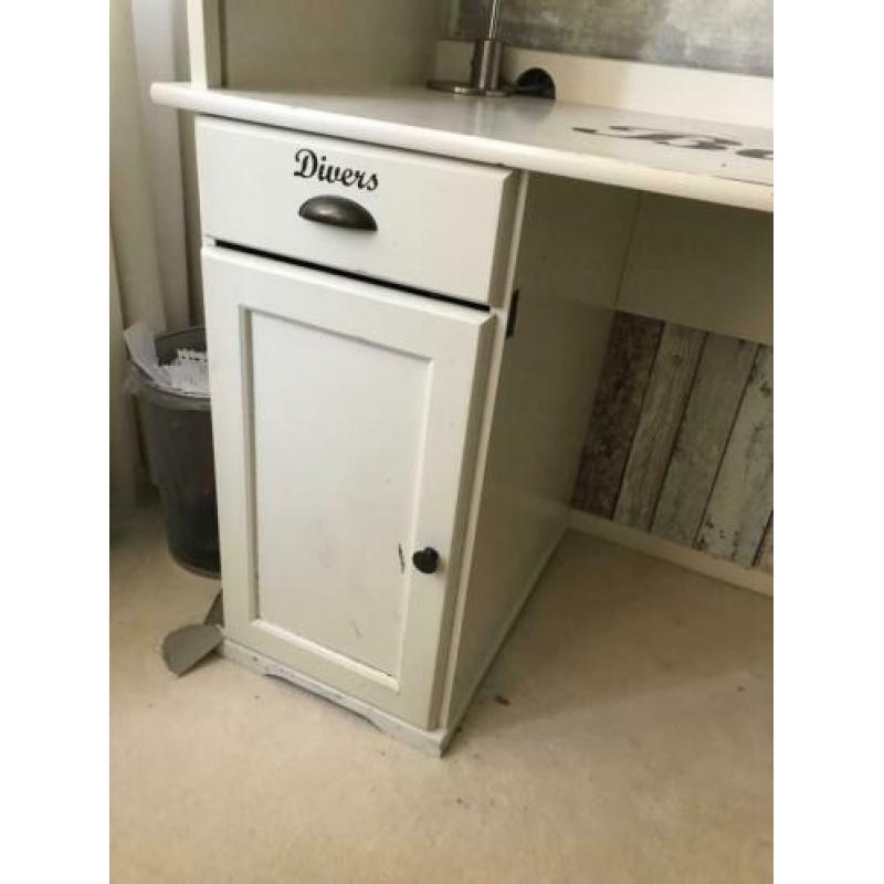 houten bureau ( landelijk secretaire)