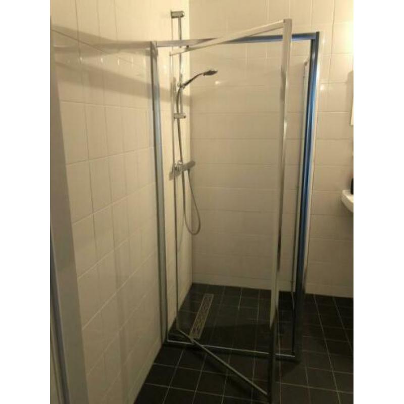 Bruijnzeel douchewand