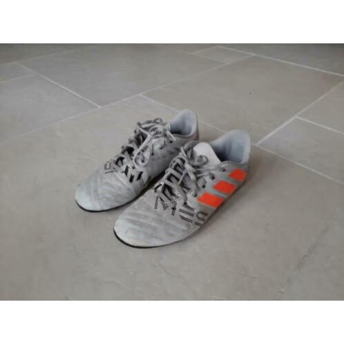 Adidas voetbalschoenen maat 38