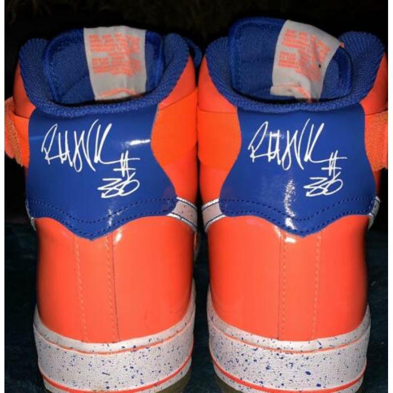 Nike Air Force 1 High Sheed “Roscoe” – Total Crimson Maat 44