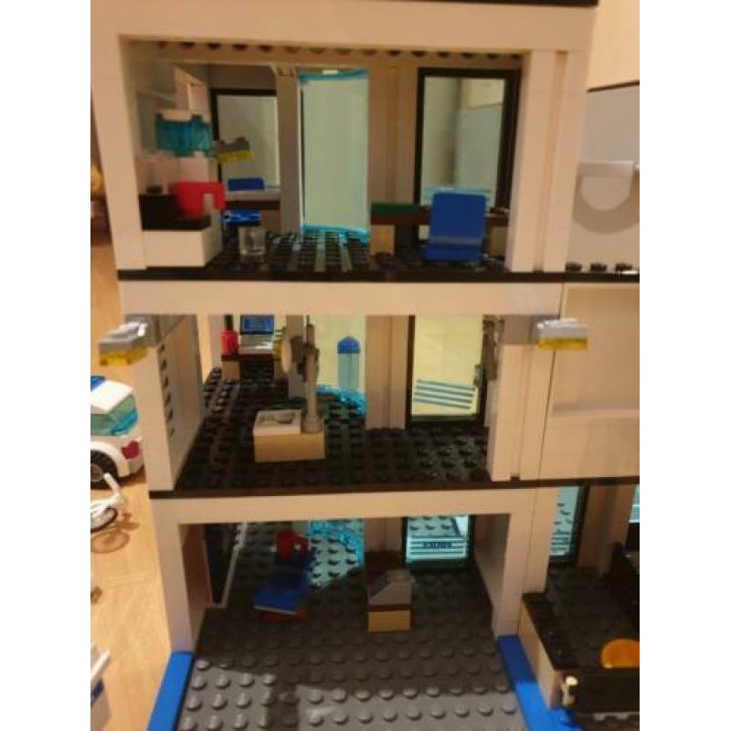 7498 politie bureau lego