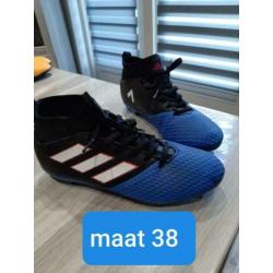 Voetbal schoenen kindermaat