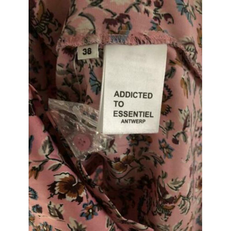 Leuk roze blousje van Essentiel Antwerp mt. 38.