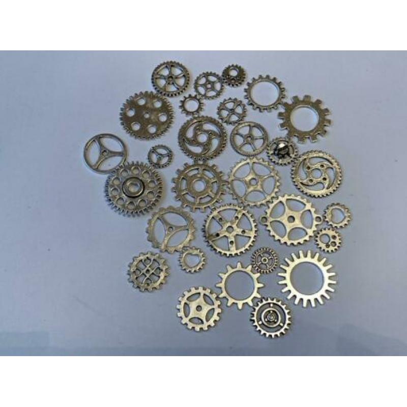 Set van 50 zilveren Steampunk radertjes €3,50