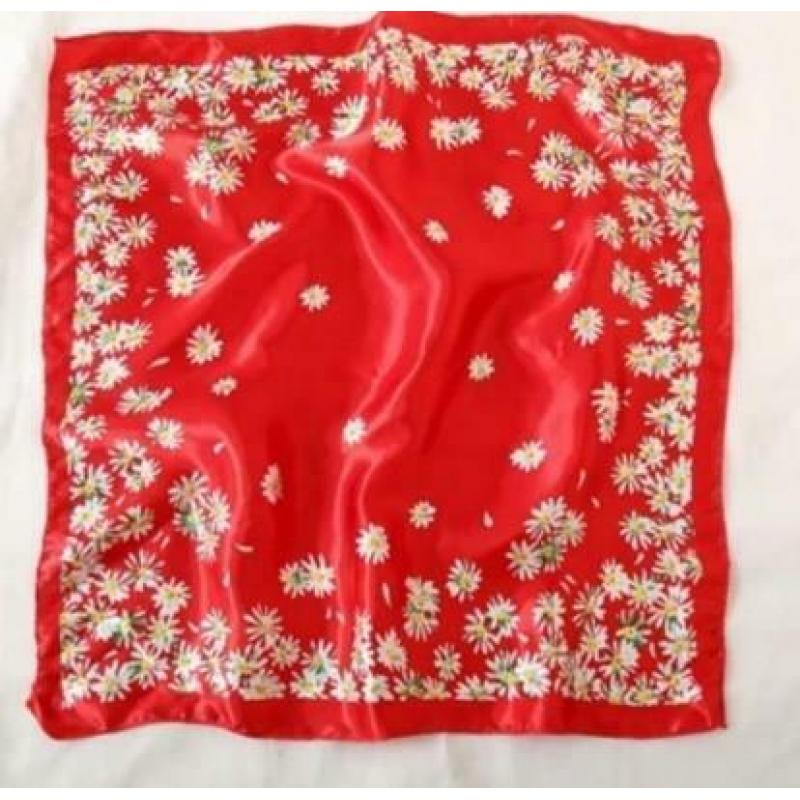 Sjaals met bloemen