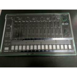 Roland TR-8 incl. decksaver