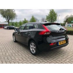 Volvo V40 2.0 D2 Momentum Business (bj 2015)