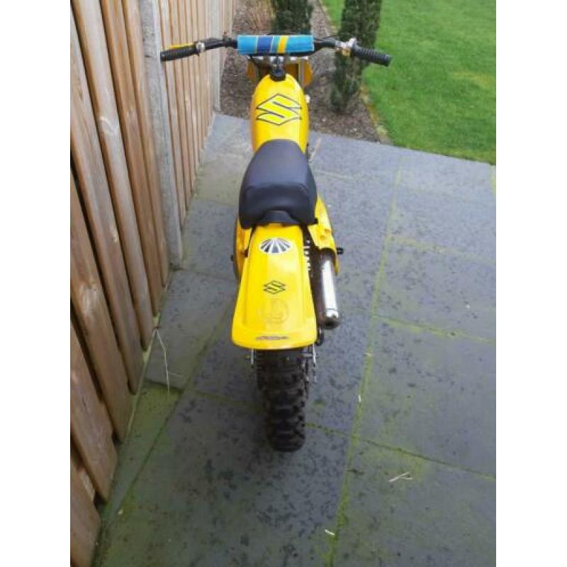 Nette Suzuki rm 80