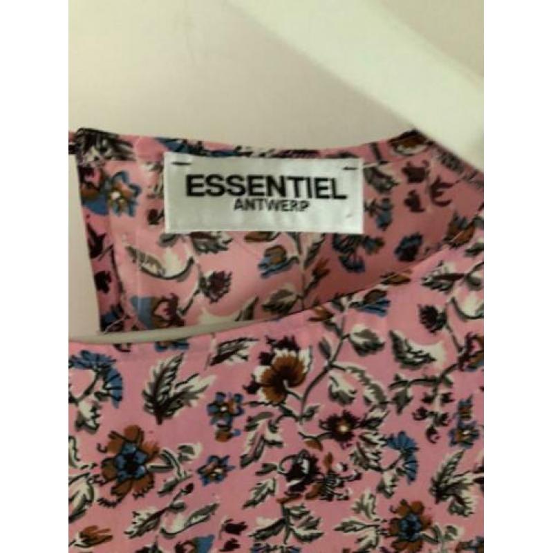 Leuk roze blousje van Essentiel Antwerp mt. 38.