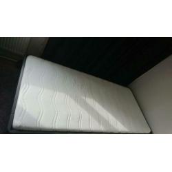 Auping 100x220 matras & spiraalbodem. Houten frame gratis.