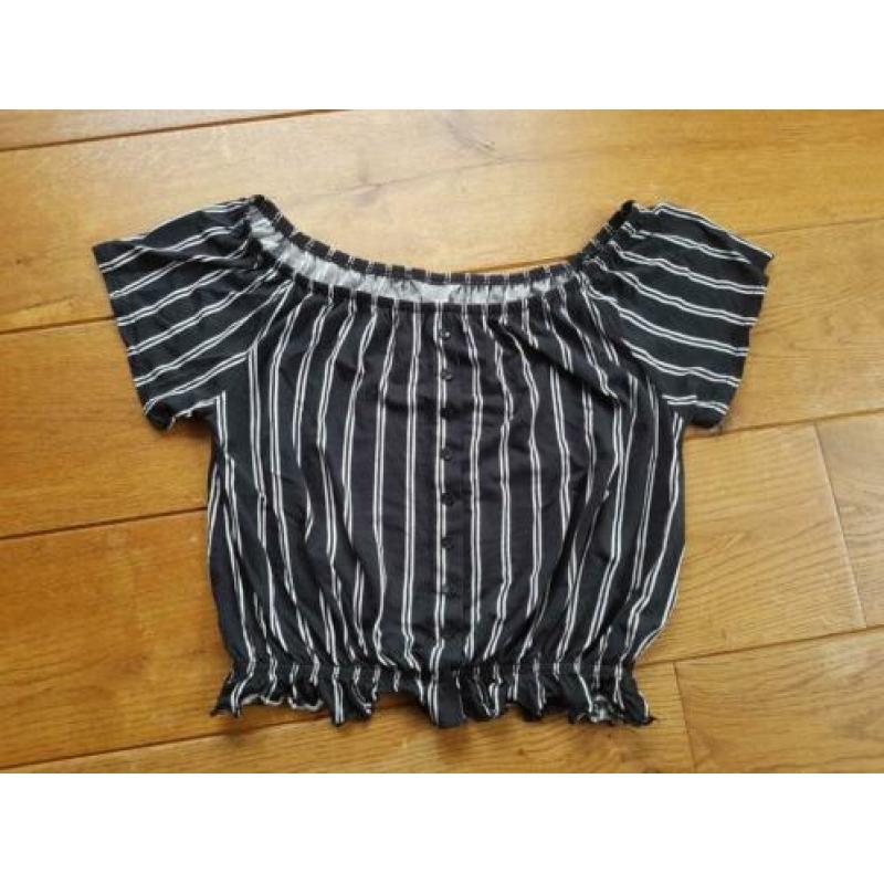 Leuke zwart met witte strepen off shoulder top maat S van H&