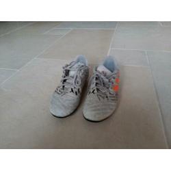 Adidas voetbalschoenen maat 38
