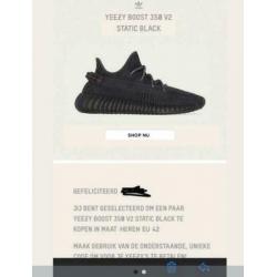 Yeezy 350 v2 triple black 42