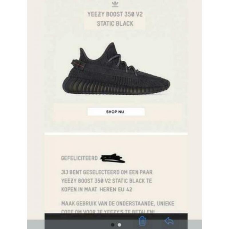 Yeezy 350 v2 triple black 42
