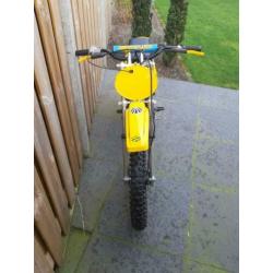 Nette Suzuki rm 80