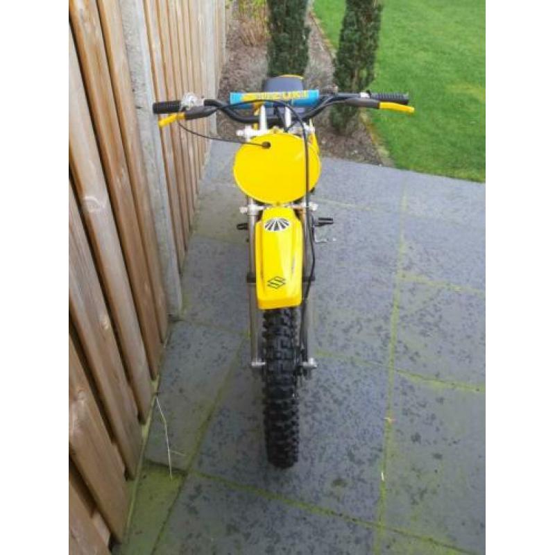 Nette Suzuki rm 80