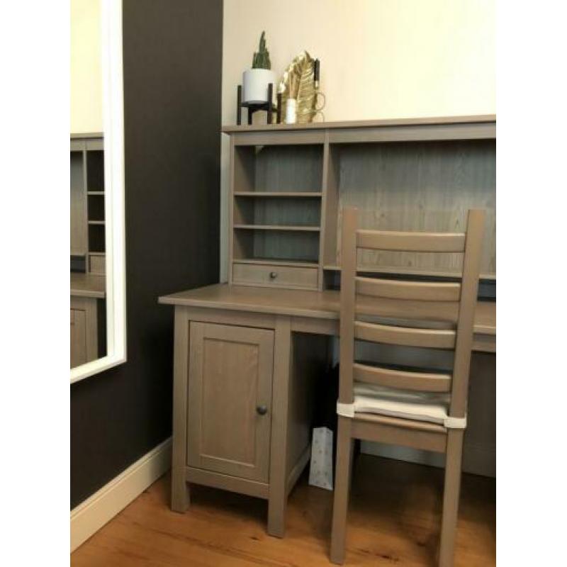 Bureau en bureaustoel ikea