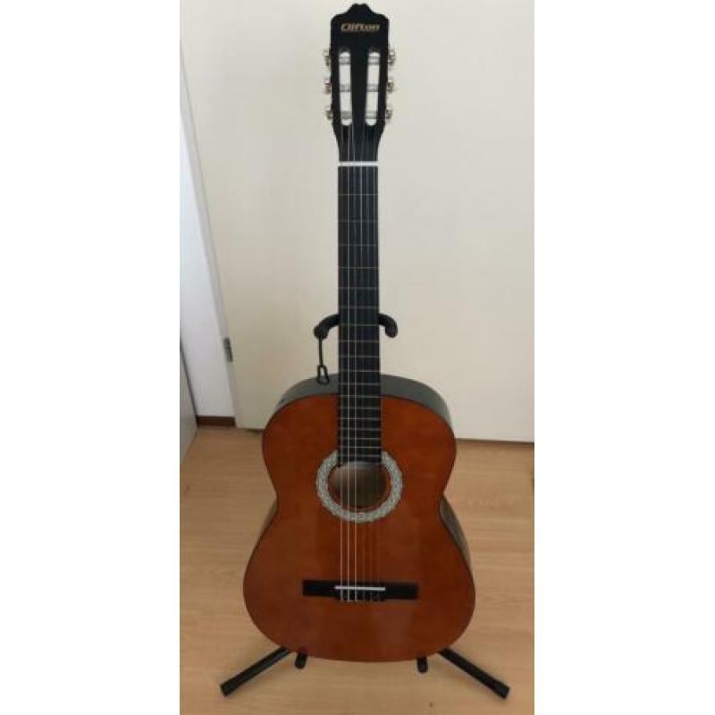 Te koop: Akoestische gitaar, met standaard en draagtas