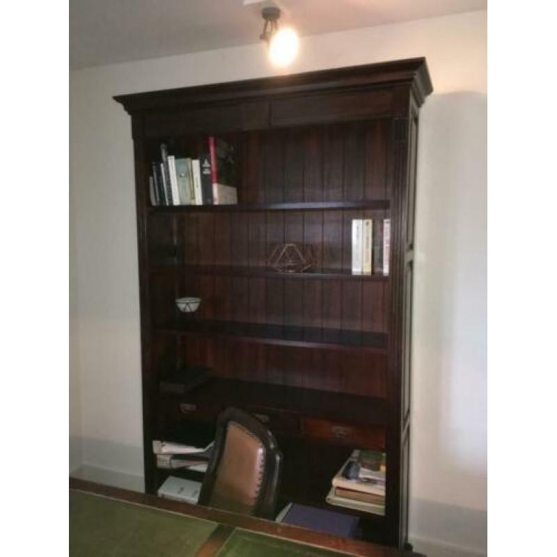 Engels bureau + stoel + kast ANTIEK