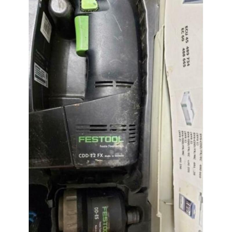 festool 12V boormaschiene met 2 laders en 2 accu's