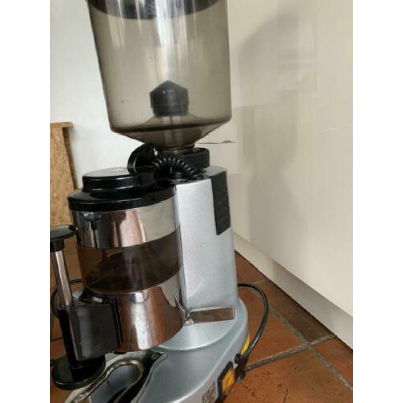 Brasilia Rossi RR45 grinder bonenmaler